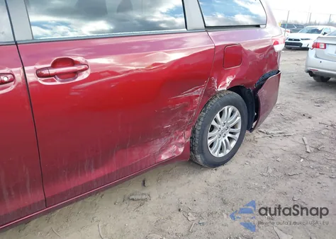 2014 Toyota Sienna Xle V6 8 Passenger z USA, uszkodzony, nr VIN 5TDYK3DCXES513778